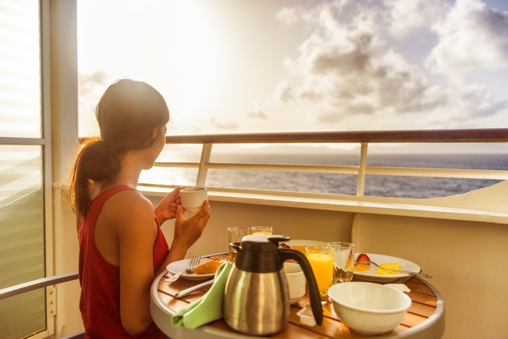 Stravování na lodi – vychutnejte si snídani při východu slunce