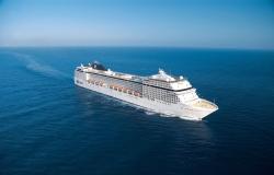 MSC Orchestra - MSC Cruises - pohled na celou loď