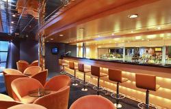 Costa neoRiviera - Costa Cruises - luxusně vybavený bar 