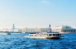  - Cunard Line - Přístav Petrohrad, Rusko