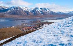  - MSC Cruises - Přístav Longyearbyen, Špicberky