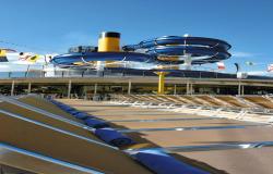 Costa Mediterranea - Costa Cruises - lehátka a tobogán v pozadí